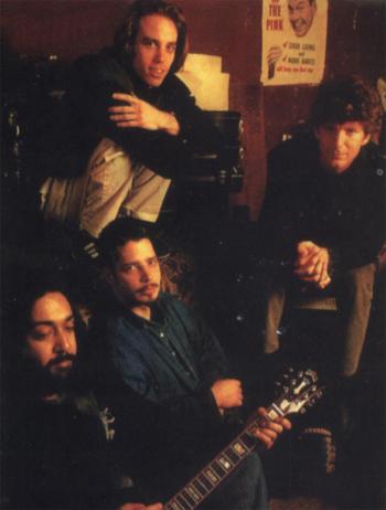 Soundgarden (9 альбомов (mp3 192 kbs) + фото)
