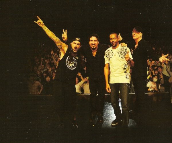 Постер Portnoy, Sheehan, MacAlpine, Sherinian - Live In Tokyo Portnoy, Sheehan, MacAlpine, Sherinian - Live In Tokyo