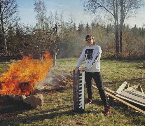 Постер DDR Space Program - Weekend Cassette DDR Space Program - Weekend Cassette