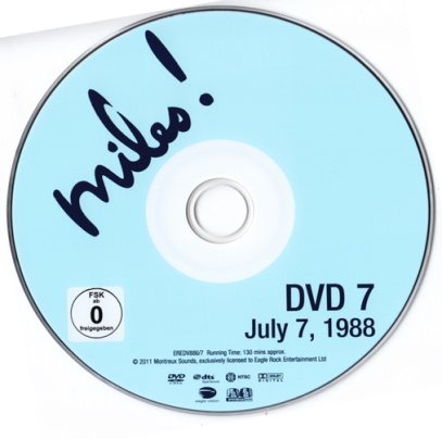 Постер Miles Davis - Miles! The Definitive Miles Davis At Montreux DVD Collection 1973-1991 [2011, Jazz, Be Bop, Cool Jazz, Modal Jazz, Jazz-Rock, 9xDVD5 Miles Davis - Miles! The Definitive Miles Davis At Montreux DVD Collection 1973-1991 [2011, Jazz, Be Bop, Cool Jazz, Modal Jazz, Jazz-Rock, 9xDVD5